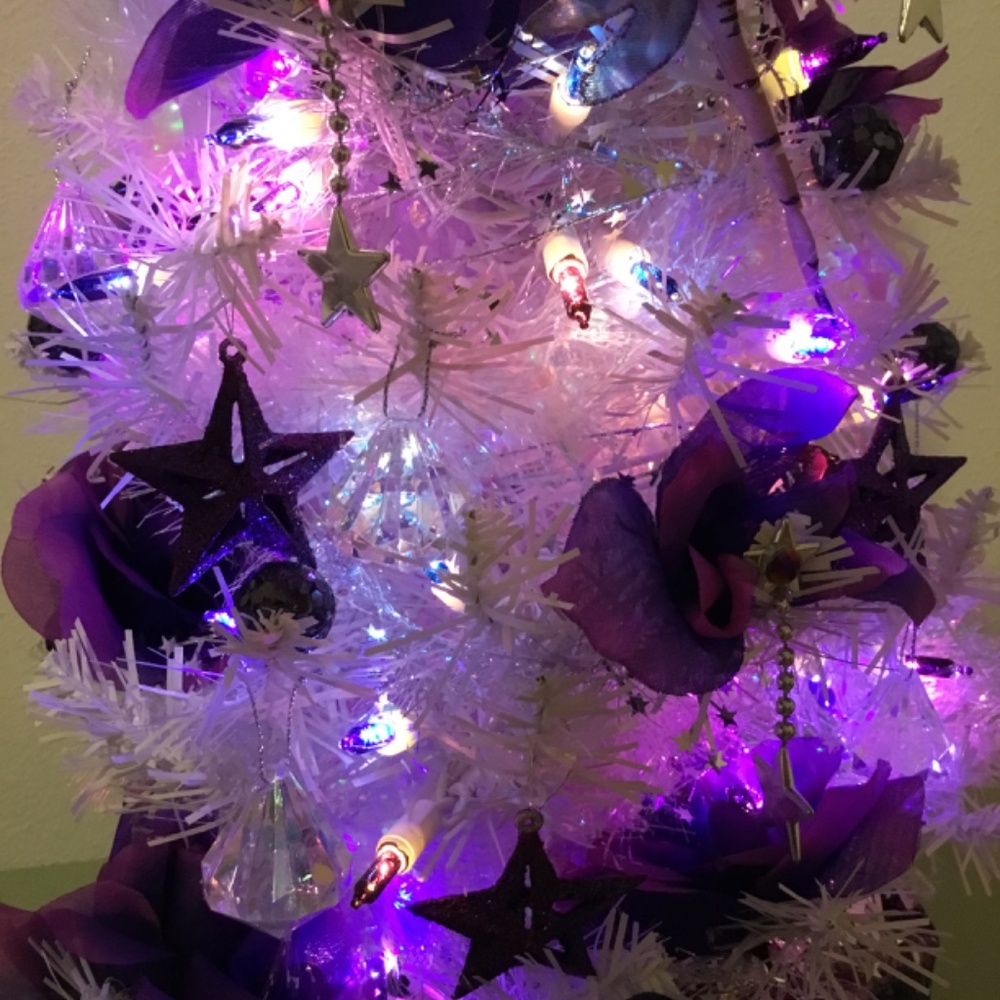 New, Handcrafted Serenity Christmas Tree 24in. - Picture 5 of 10